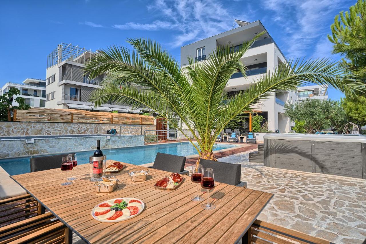Liberty Living Apartments سبليت المظهر الخارجي الصورة
