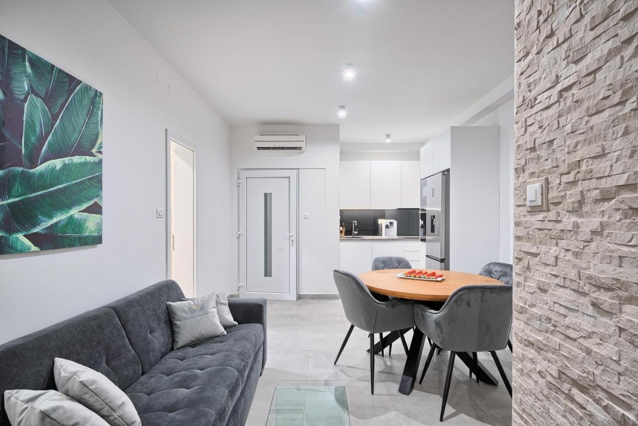 Liberty Living Apartments سبليت المظهر الخارجي الصورة