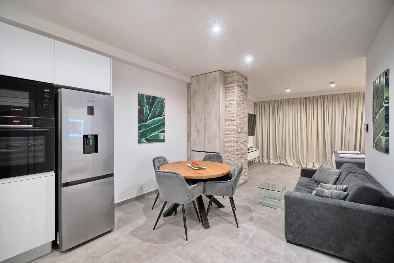 Liberty Living Apartments سبليت المظهر الخارجي الصورة