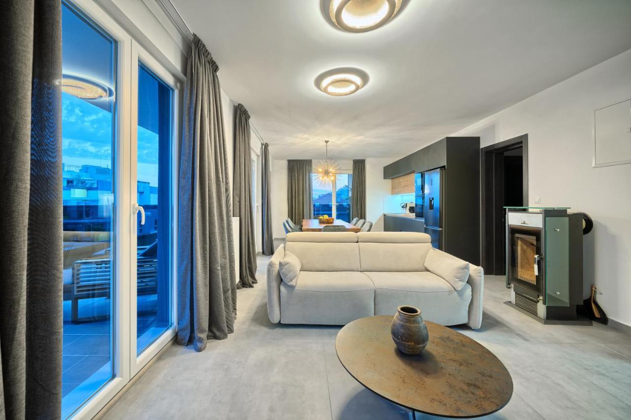 Liberty Living Apartments سبليت المظهر الخارجي الصورة