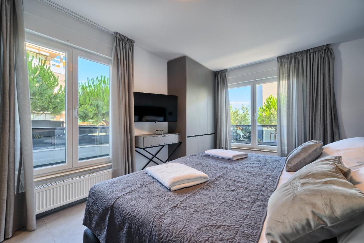 Liberty Living Apartments سبليت المظهر الخارجي الصورة