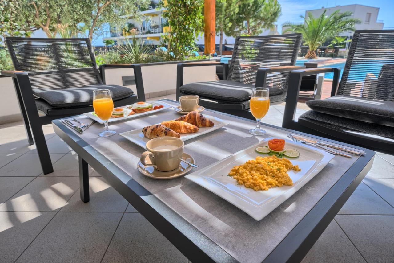 Liberty Living Apartments سبليت المظهر الخارجي الصورة