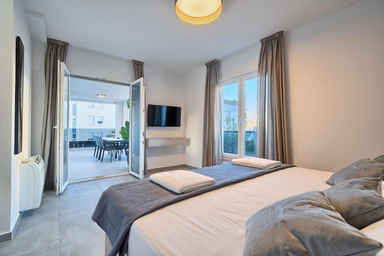 Liberty Living Apartments سبليت المظهر الخارجي الصورة