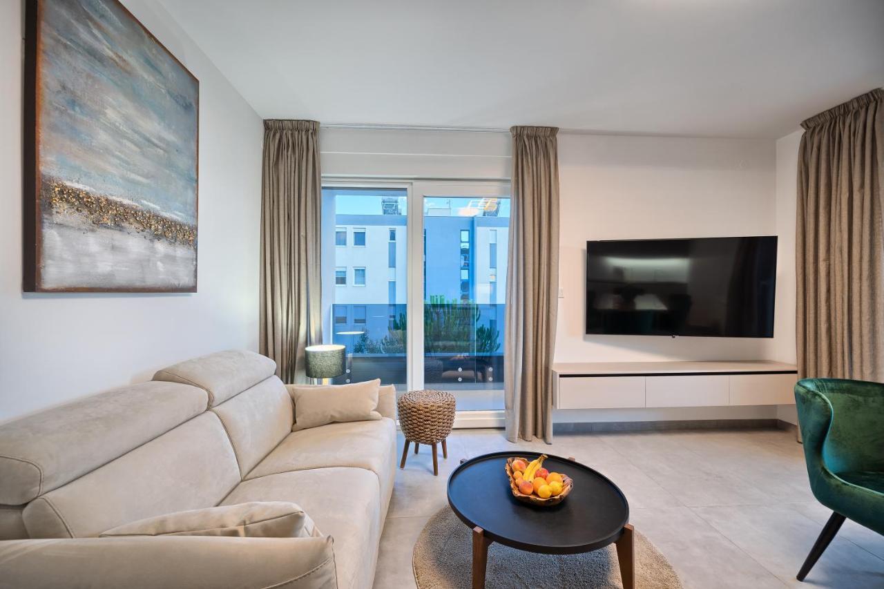 Liberty Living Apartments سبليت المظهر الخارجي الصورة