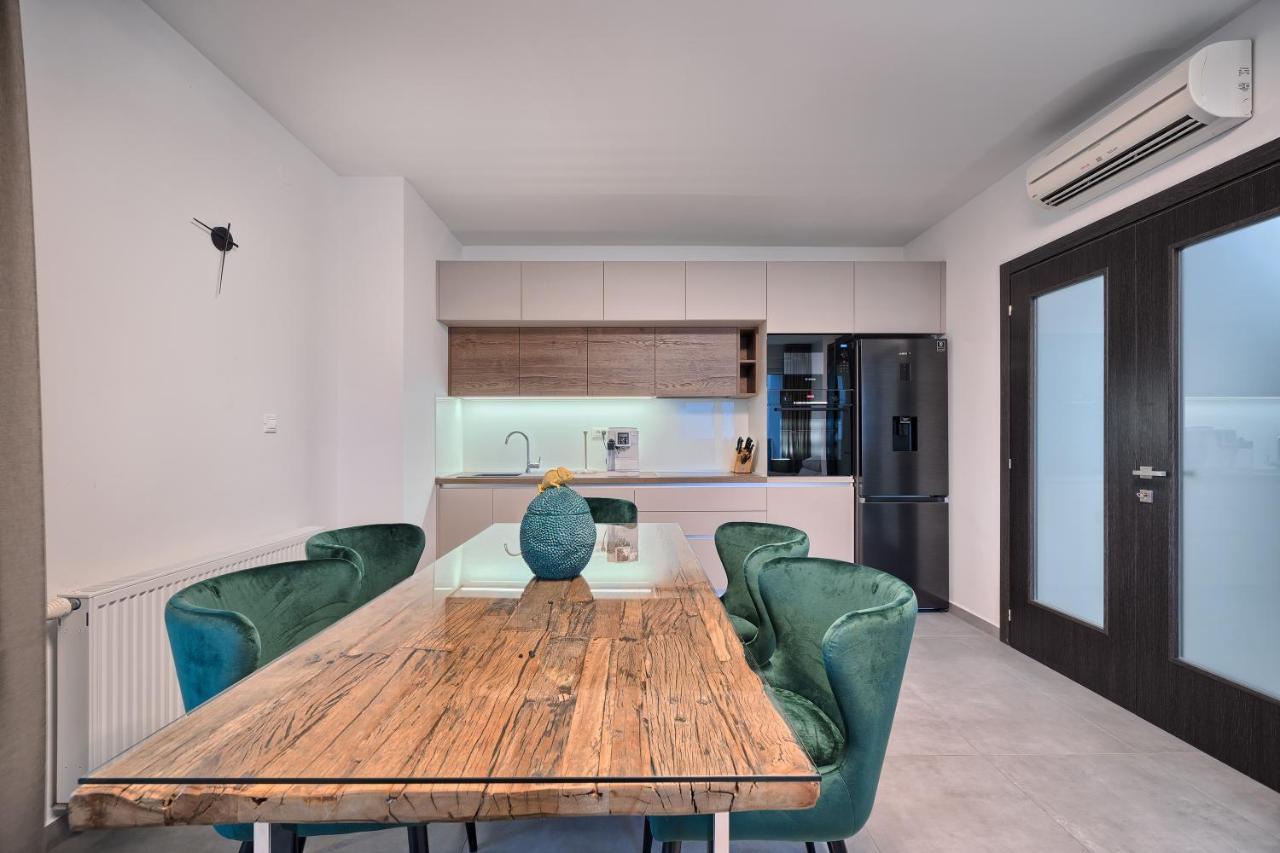 Liberty Living Apartments سبليت المظهر الخارجي الصورة